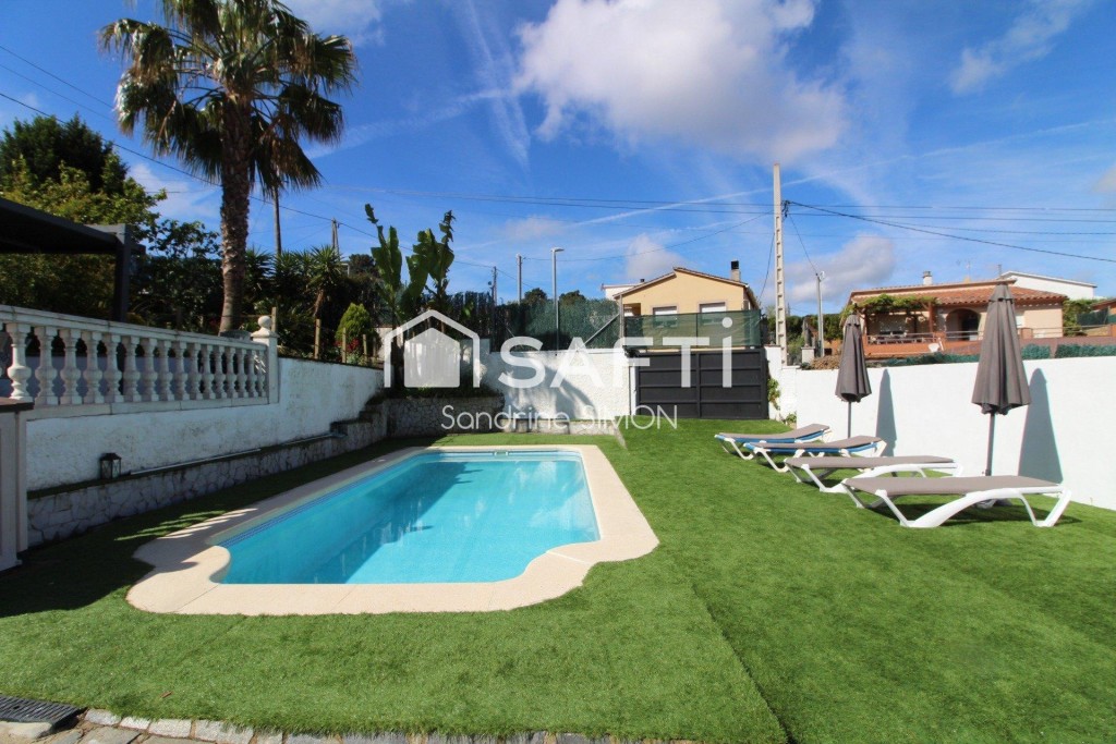 Imagen 3 de Preciosa casa lista para entrar a vivir con piscina!!