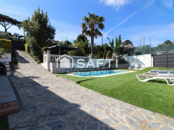 Imagen 4 de Preciosa casa lista para entrar a vivir con piscina!!