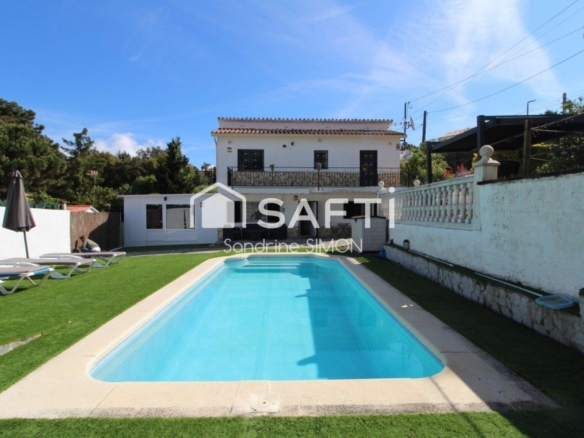 Imagen 1 de Preciosa casa lista para entrar a vivir con piscina!!