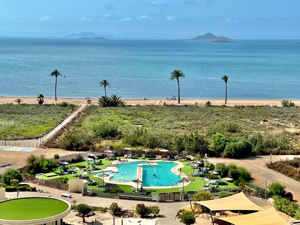 Imagen 4 de Descubre el privilegio de vivir frente a uno de los paisajes más espectaculares del Mar Menor