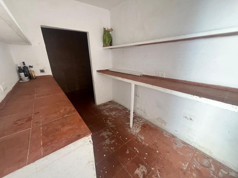 Imagen 4 de ALQUILER DE ALMACEN EN CENTRO DE ESTEPONA