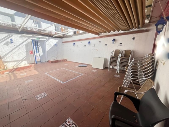 Imagen 1 de ALQUILER DE ALMACEN EN CENTRO DE ESTEPONA