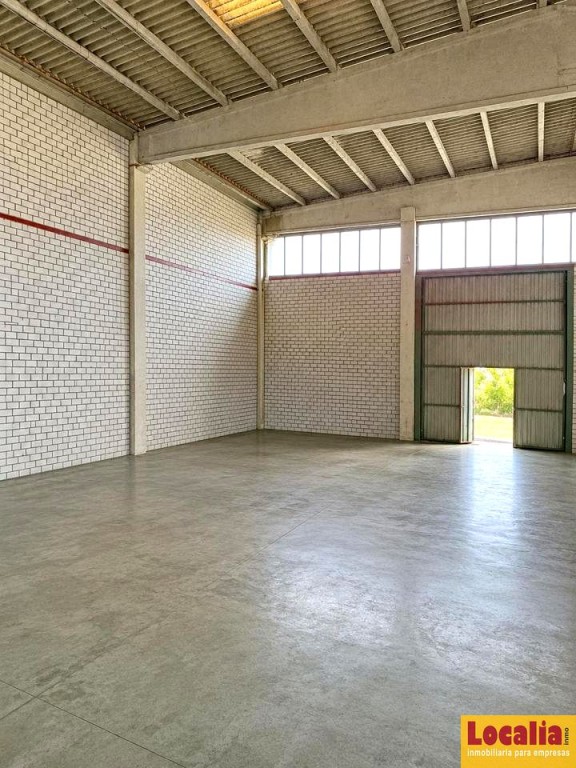 Imagen 1 de Venta nave industrial con campa