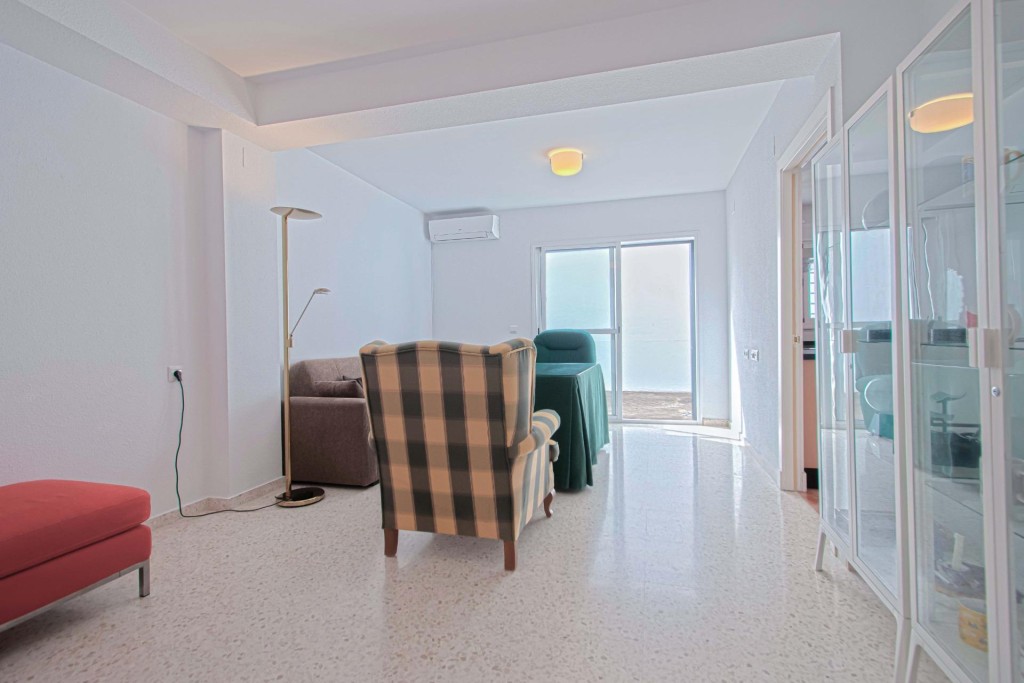 Imagen 3 de Bonita vivienda adosada en Espartinas con dos patios!!!