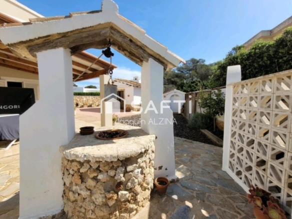 Imagen 2 de Chalet con piscina y garaje en Cala Blanca