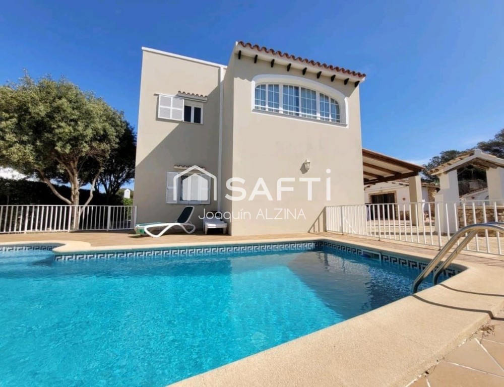 Imagen 4 de Chalet con piscina y garaje en Cala Blanca