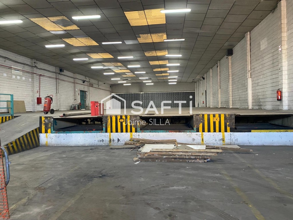 Imagen 3 de NAVE LOGÍSTICA PREMIUM EN POLÍGONO CON 10 MUELLES