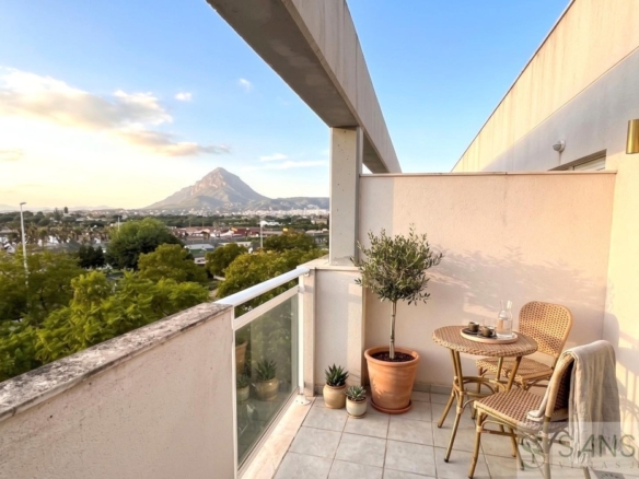 Imagen 2 de Casa-Chalet en Venta en Javea/Xabia Alicante