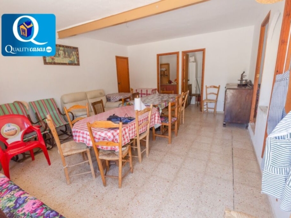 Imagen 2 de Casa-Chalet en Venta en Busot Alicante Ref: Z57082