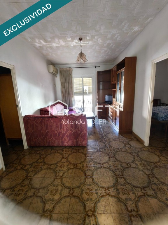 Imagen 1 de " Piso en excelente ubicación