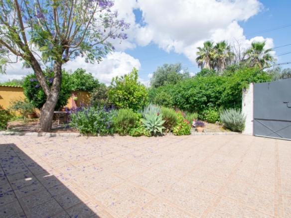 Imagen 4 de Espectacular Chalet con viviendas independientes