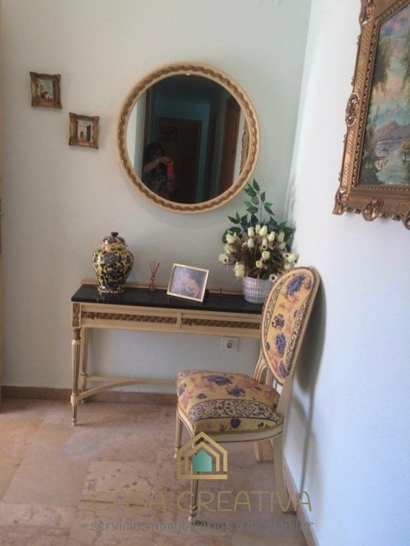 Imagen 3 de AMPLIO PISO EN VENTA CON GARAJE Y VISTAS DESPEJADAS – ANTELLA – 113.000 €