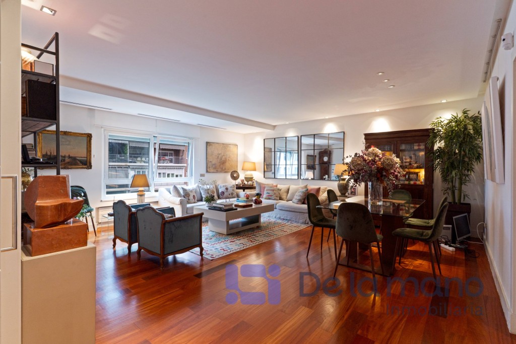 Imagen 1 de ESPECTACULAR VIVIENDA FAMILIAR EN UNA UBICACIÓN ESTRATÉGICA DE CHAMARTÍN