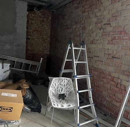 Imagen 3 de ¡ALQUILER DE LOCAL COMERCIAL EN BRUTO EN VALLE ROMANO!