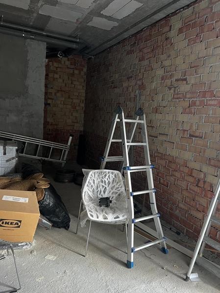 Imagen 3 de ¡ALQUILER DE LOCAL COMERCIAL EN BRUTO EN VALLE ROMANO!