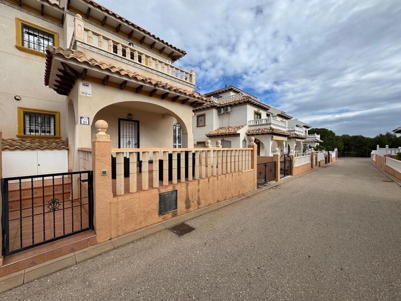 Imagen 1 de Venta de quad villa en Orihuela costa