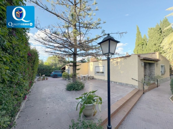Imagen 1 de Casa-Chalet en Venta en Mutxamel Alicante Ref: 38323R