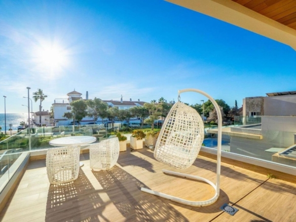 Imagen 3 de VILLA EXCLUSIVA DE DISEÑO EN CAMPOAMOR.
