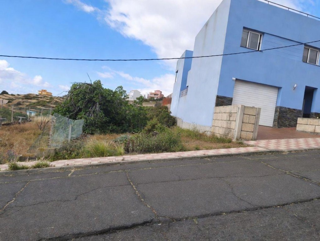 Imagen 1 de TERRENO URBANO DE 222M2 EN BARRANCO HONDO