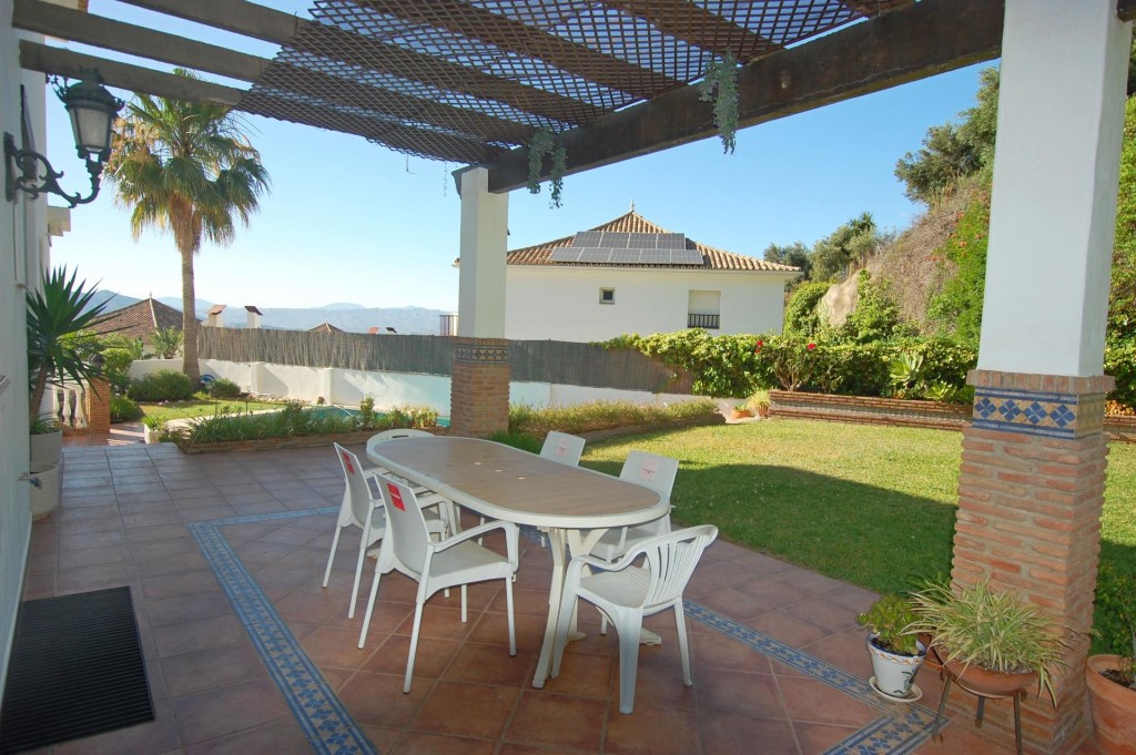 Imagen 2 de Chalet individual en urbanización de Alhaurín de la Torre