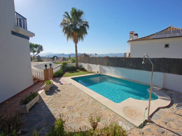 Imagen 3 de Chalet individual en urbanización de Alhaurín de la Torre