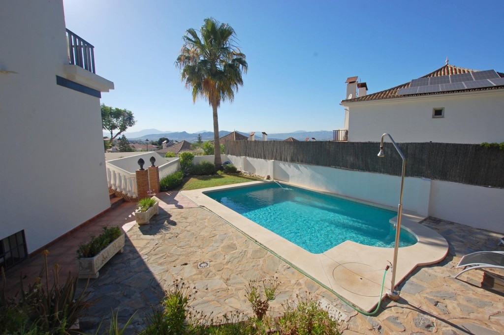 Imagen 3 de Chalet individual en urbanización de Alhaurín de la Torre