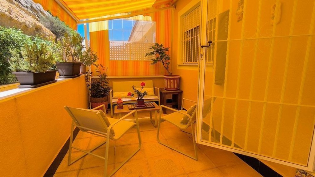 de 75m2 con 2 dormitorios y 2 baños