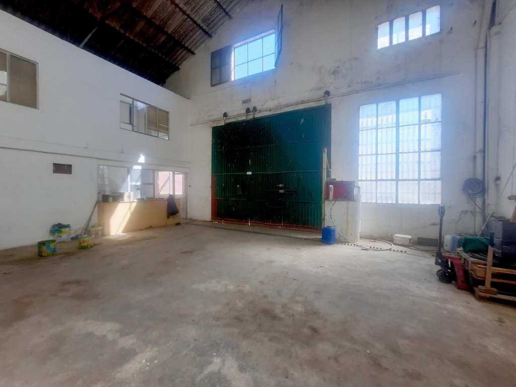Imagen 1 de Gran nave industrial en el Área Empresarial Raco de L´horta