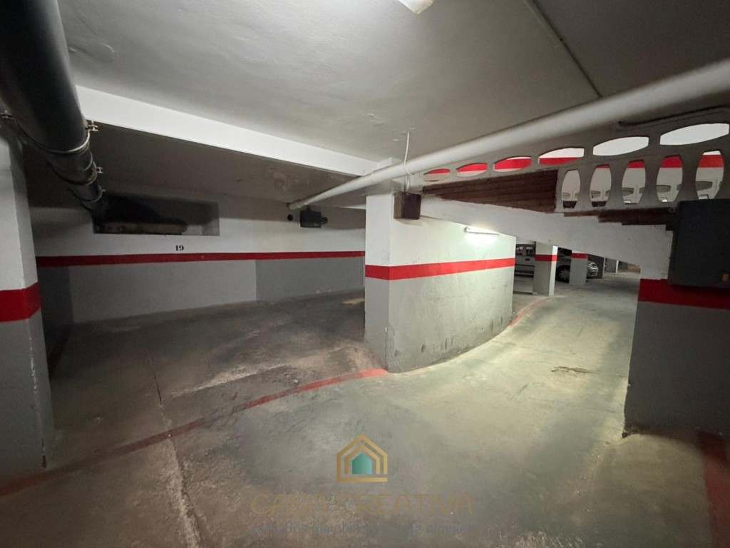 Imagen 2 de PLAZA DE GARAJE EN ALQUILER – AMPLIA Y CÓMODA – ZONA ESCULTOR FRECHINA – VALENCIA