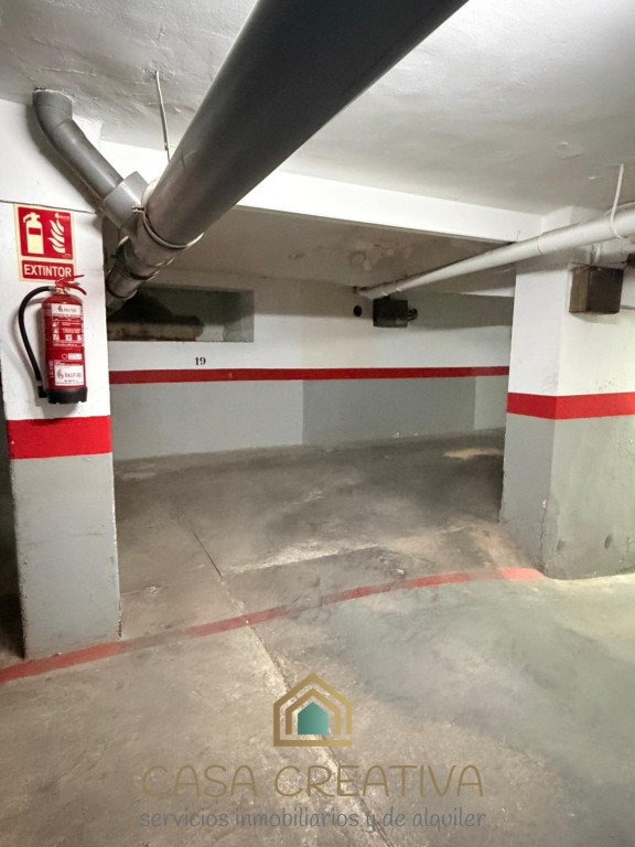Imagen 4 de PLAZA DE GARAJE EN ALQUILER – AMPLIA Y CÓMODA – ZONA ESCULTOR FRECHINA – VALENCIA