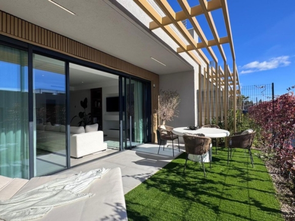 po-1263636-imagen - El Club del Propietario Imagen 1 de CHALET de 3 DORM y ENTREGA INMEDIATA! en Mijas Costa