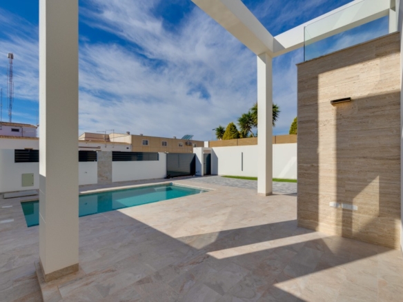 Imagen 3 de Casa-Chalet en Venta en Torrevieja Alicante