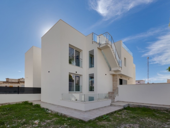 Imagen 4 de Casa-Chalet en Venta en Torrevieja Alicante