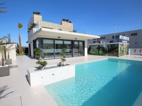 Imagen 1 de Casa-Chalet en Venta en San Miguel De Salinas Alicante
