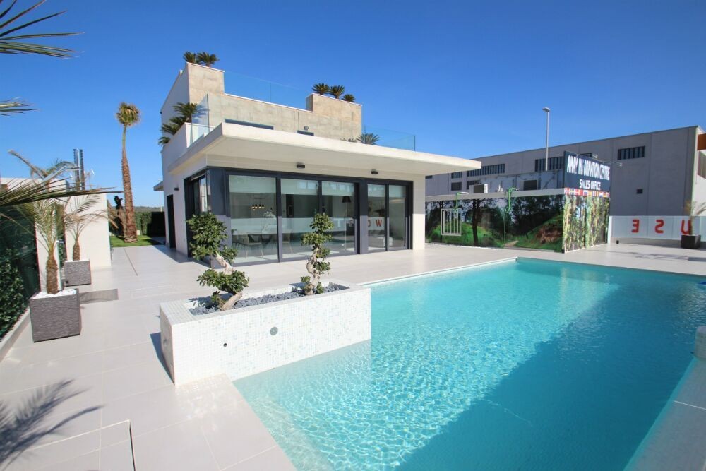 Imagen 1 de Casa-Chalet en Venta en San Miguel De Salinas Alicante