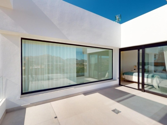 Imagen 4 de Casa-Chalet en Venta en Polop Alicante