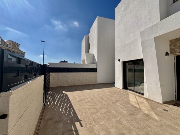 Imagen 3 de Casa-Chalet en Venta en Benijofar Alicante