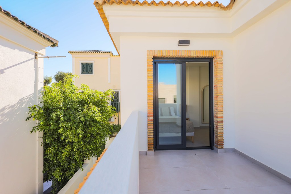 Imagen 2 de Casa-Chalet en Venta en Orihuela Costa Alicante
