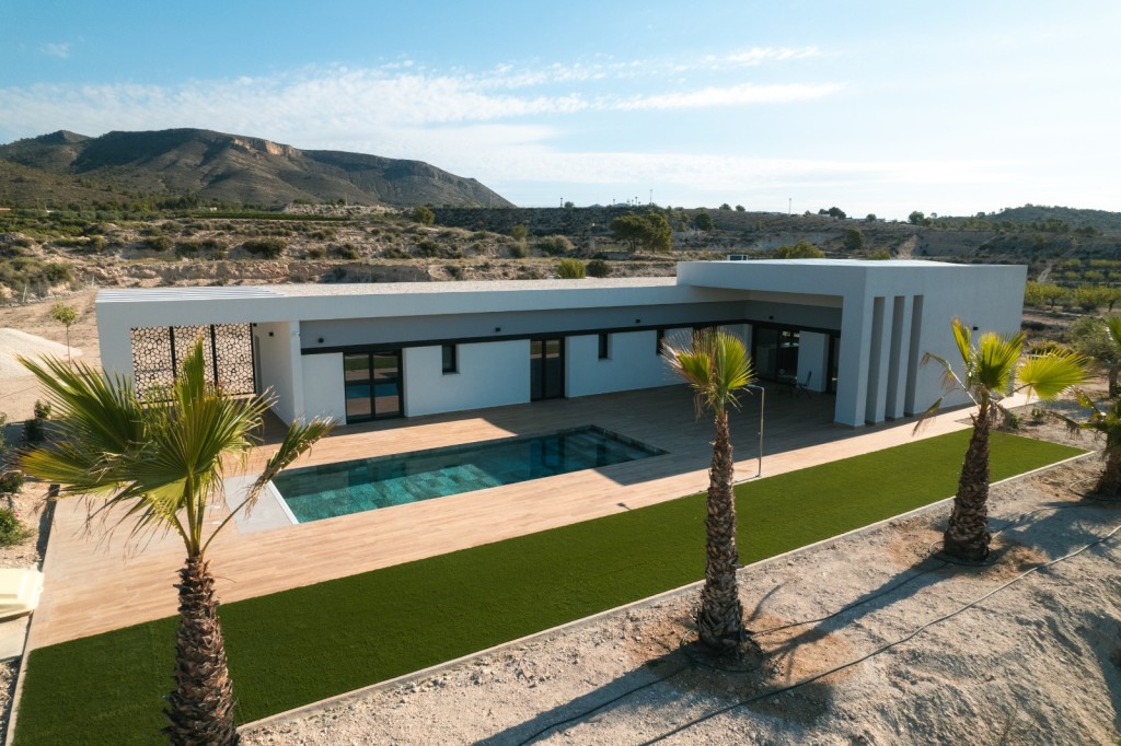 Imagen 2 de Casa-Chalet en Venta en Pinoso Alicante