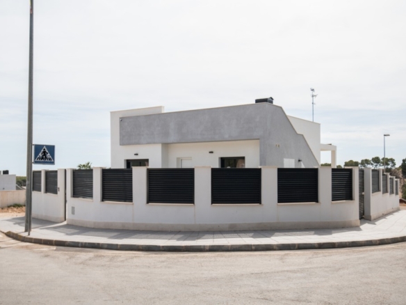 Imagen 3 de Casa-Chalet en Venta en Pinar De Campoverde Alicante
