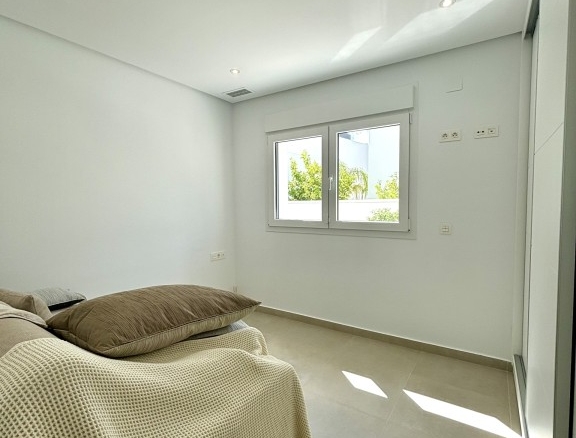 Imagen 4 de Casa-Chalet en Venta en Benijofar Alicante
