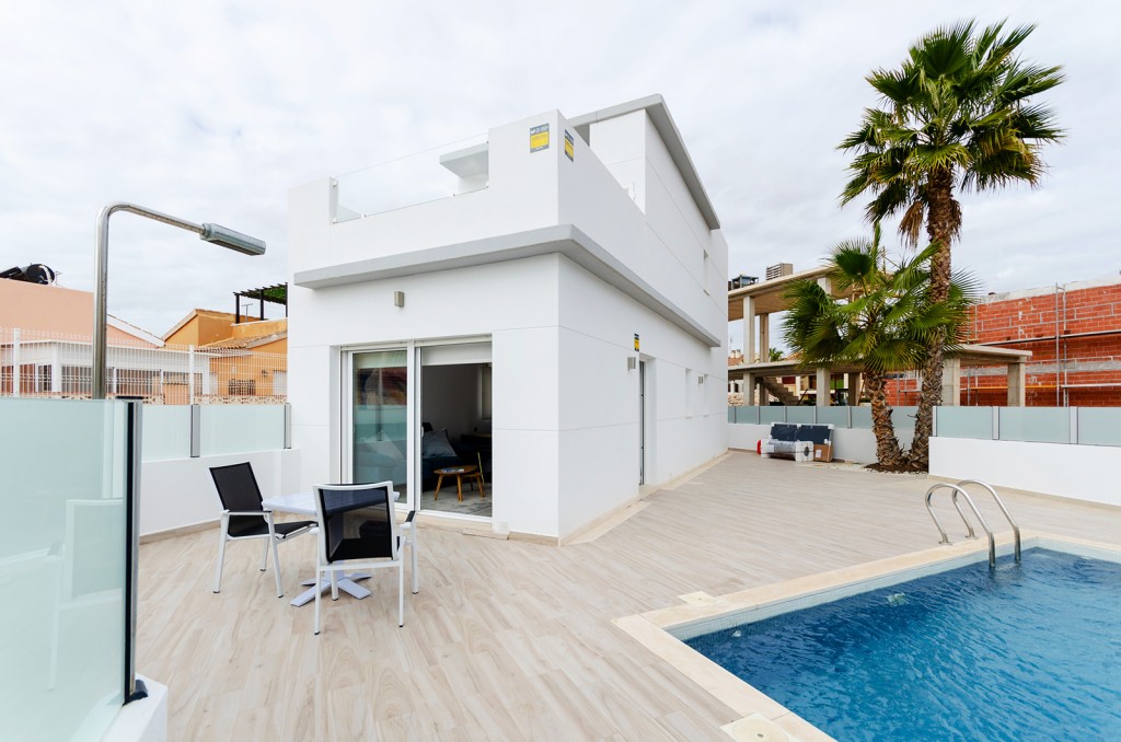 Imagen 1 de Casa-Chalet en Venta en Torrevieja Alicante
