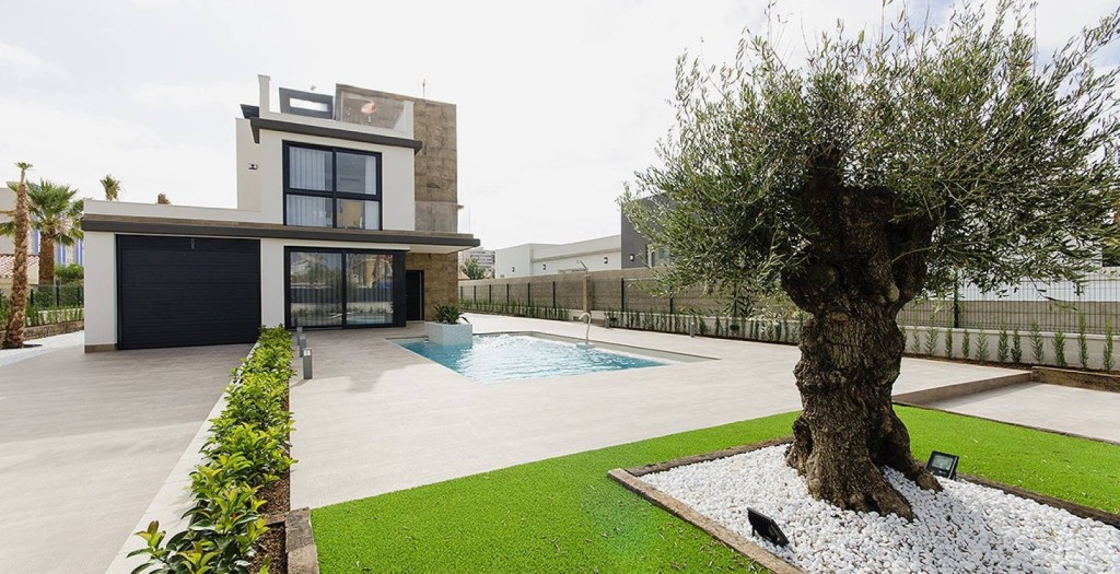 Imagen 1 de Casa-Chalet en Venta en Dehesa De Campoamor Alicante