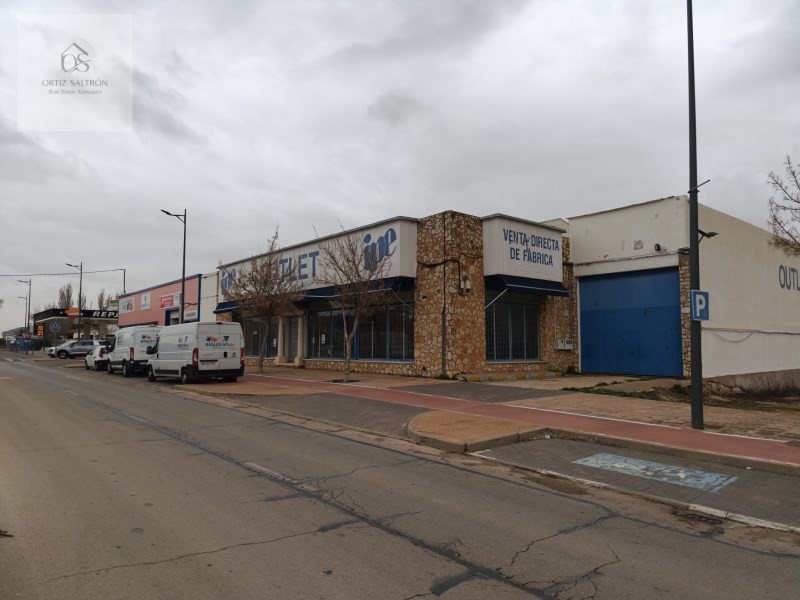 Imagen 2 de Nave industrial en Venta en Quintanar De La Orden Toledo