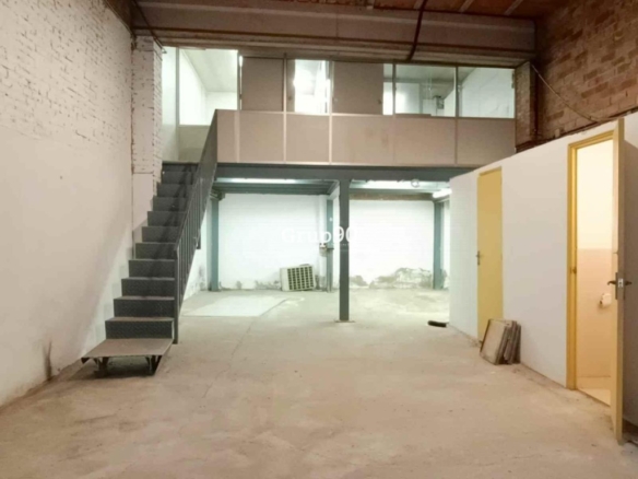 Imagen 2 de ¡Oportunidad Única en la Zona! Local Comercial de 79 m2 a Pie de Calle