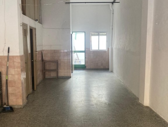 Imagen 4 de LOCAL COMERCIAL EN ALQUILER EN ZONA DOCTOR FEDRIANI