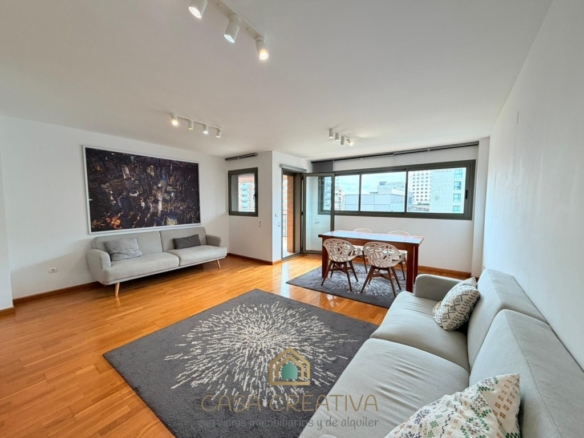 Imagen 1 de EXCLUSIVA VIVIENDA EN ALQUILER EN AVENIDA DE FRANCIA – AMPLITUD