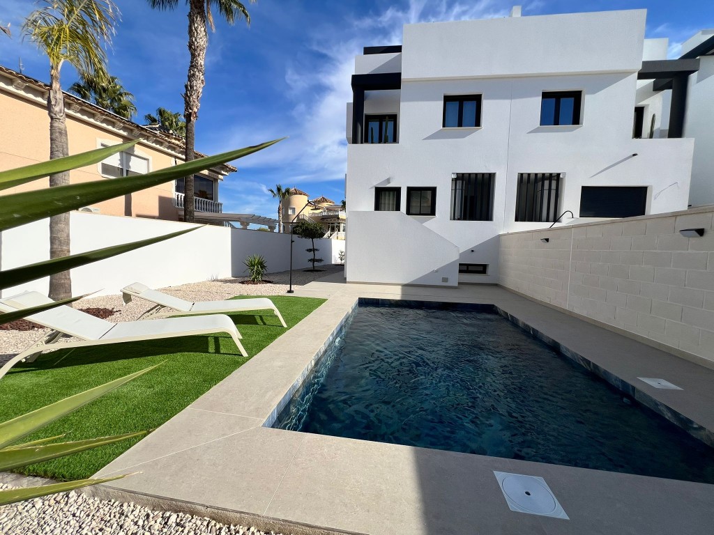 Imagen 4 de Adosada en Venta en Benferri Alicante