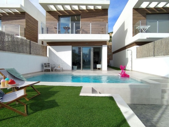 Imagen 1 de Adosada en Venta en Orihuela Alicante