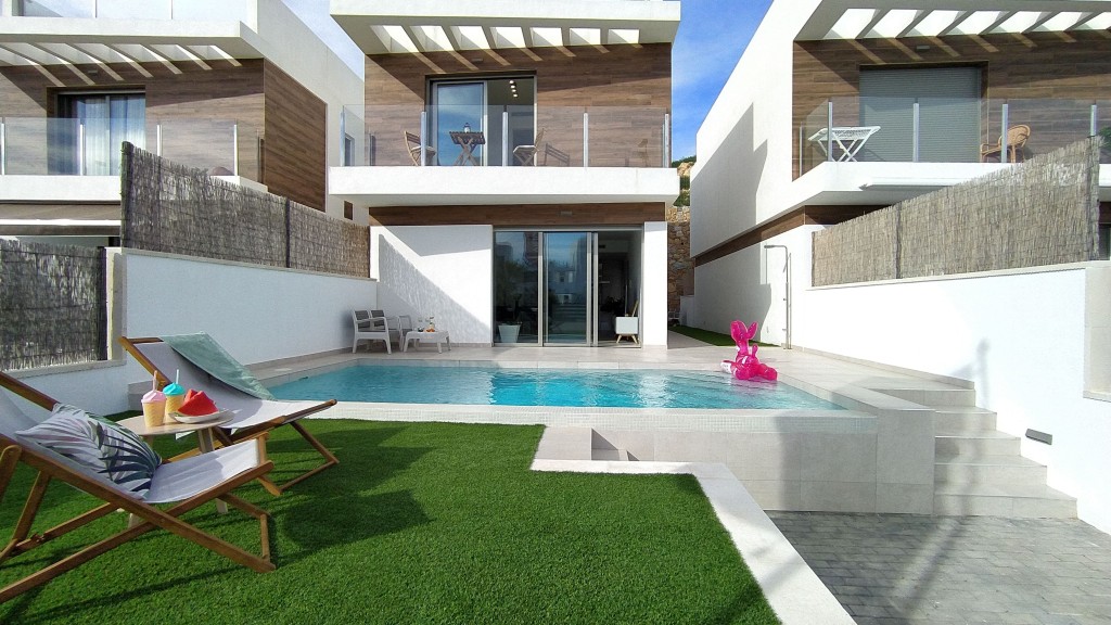 Imagen 1 de Adosada en Venta en Orihuela Alicante